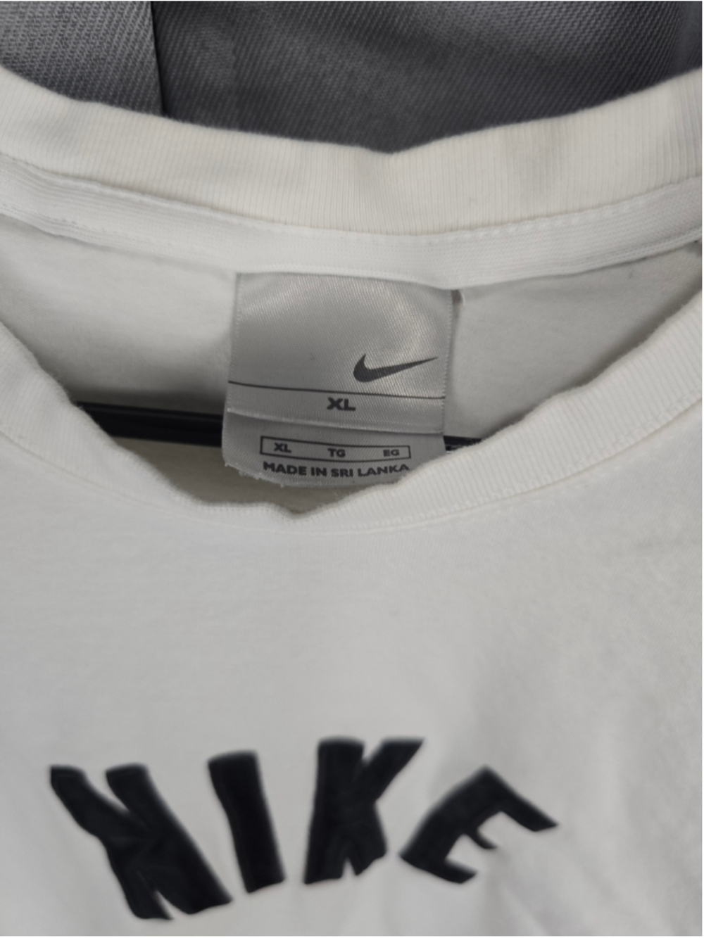 Women's Nike Long Sleeve Tee Shirt XL White Black - Picture 3 of 3